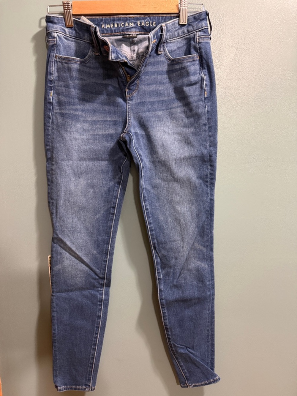 American Eagle Outfitters Women's Blue Skinny Jeans - Faded Wash
